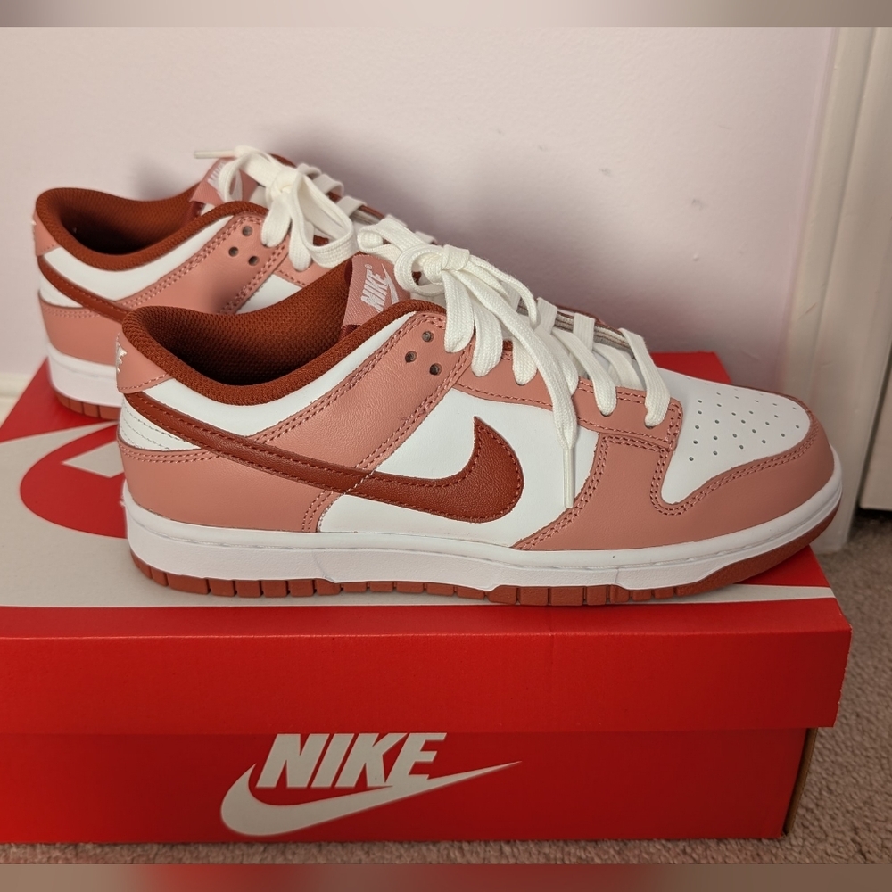 NWT Nike Dunk Low Women - White, Pink, Orange
